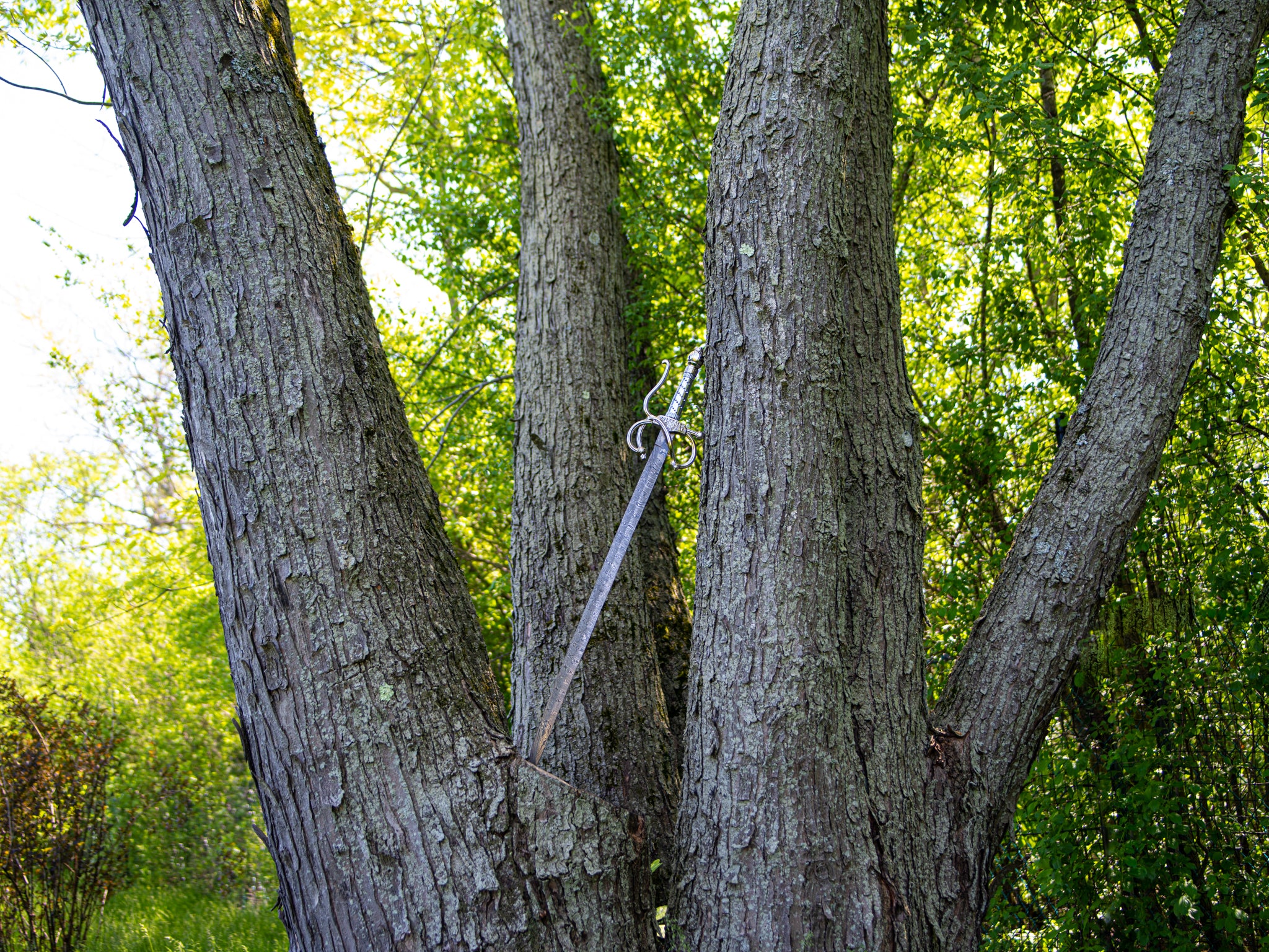Backsword - Silver Handle - High Carbon Damascus Steel Sword - 36"